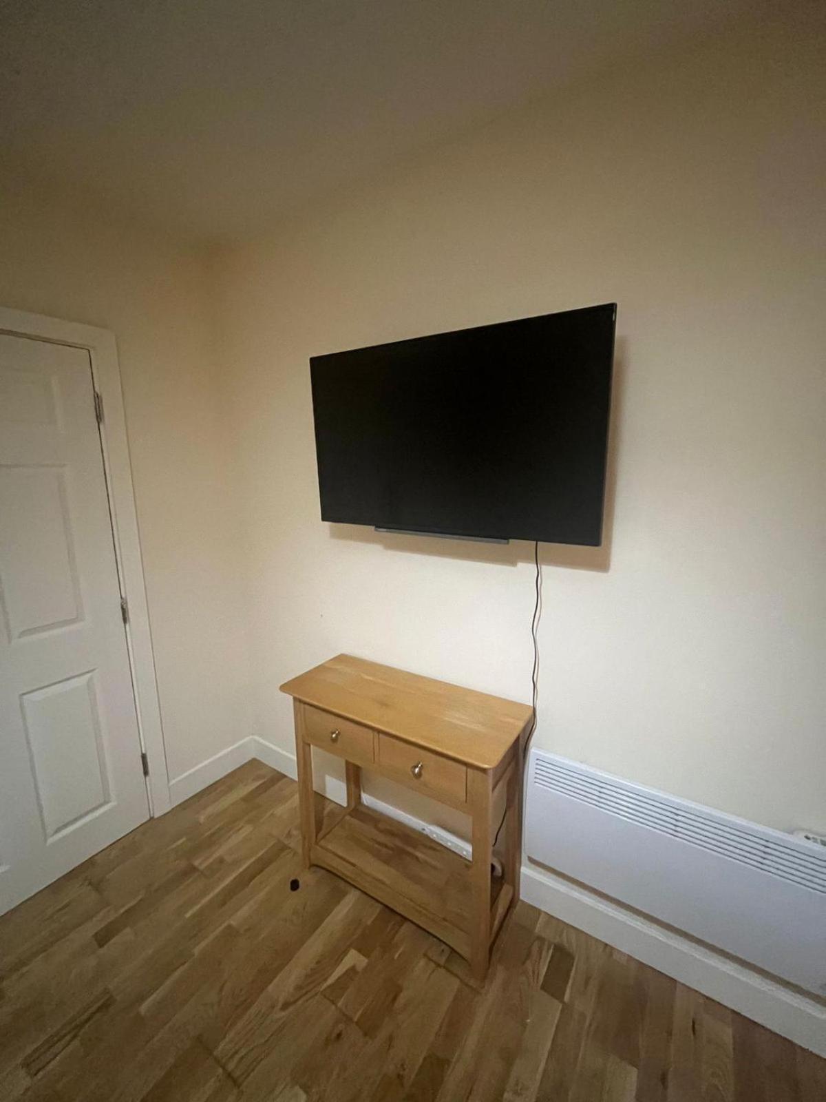 1 Bedroom Flat With Parking Лестер Екстер'єр фото