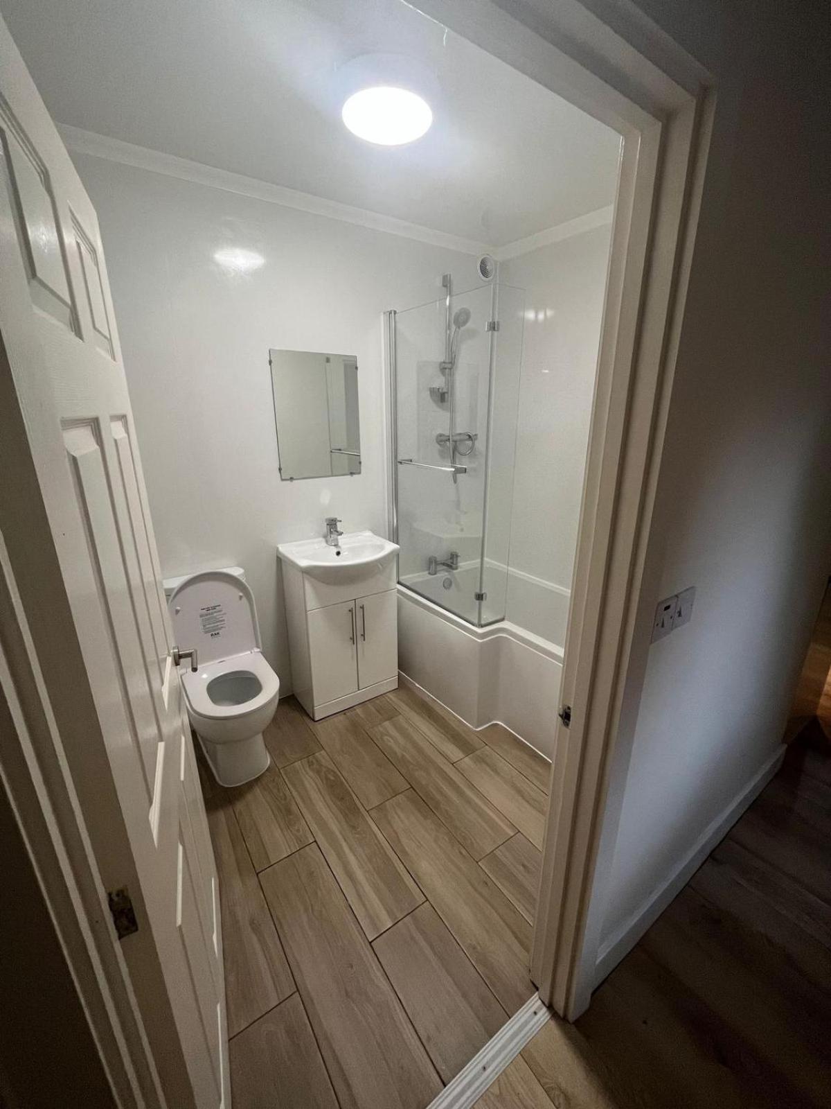 1 Bedroom Flat With Parking Лестер Екстер'єр фото